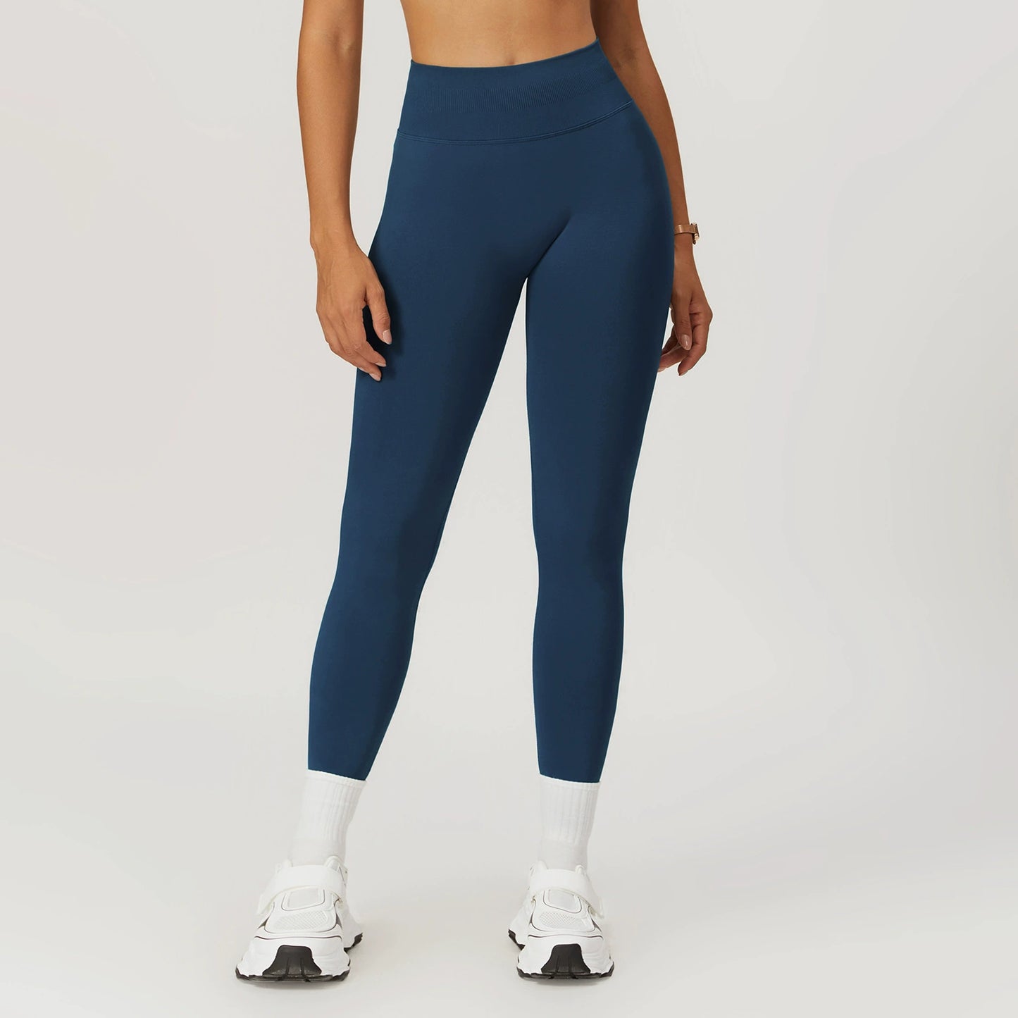 Gerippte Elevate Leggings | mit mittlerem Bund und formendem Schnitt