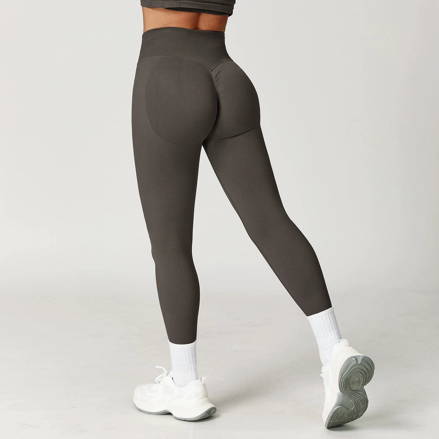 Gerippte Elevate Leggings | mit mittlerem Bund und formendem Schnitt
