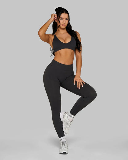 Gerippte Elevate Leggings | mit mittlerem Bund und formendem Schnitt